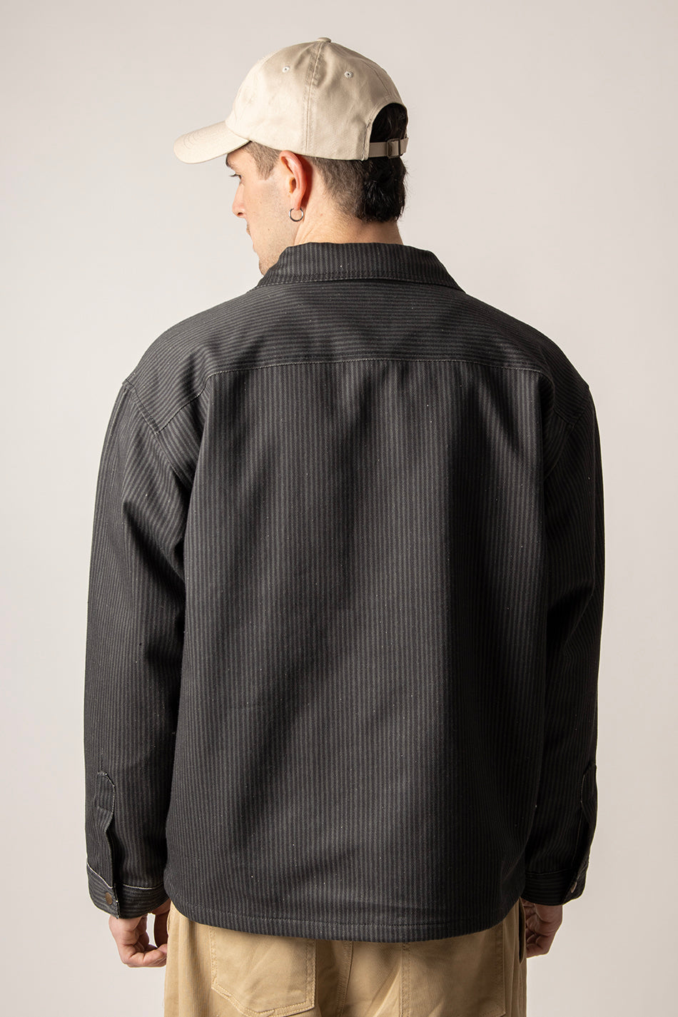 Entspannt gestreifte grün/schwarze Jacke