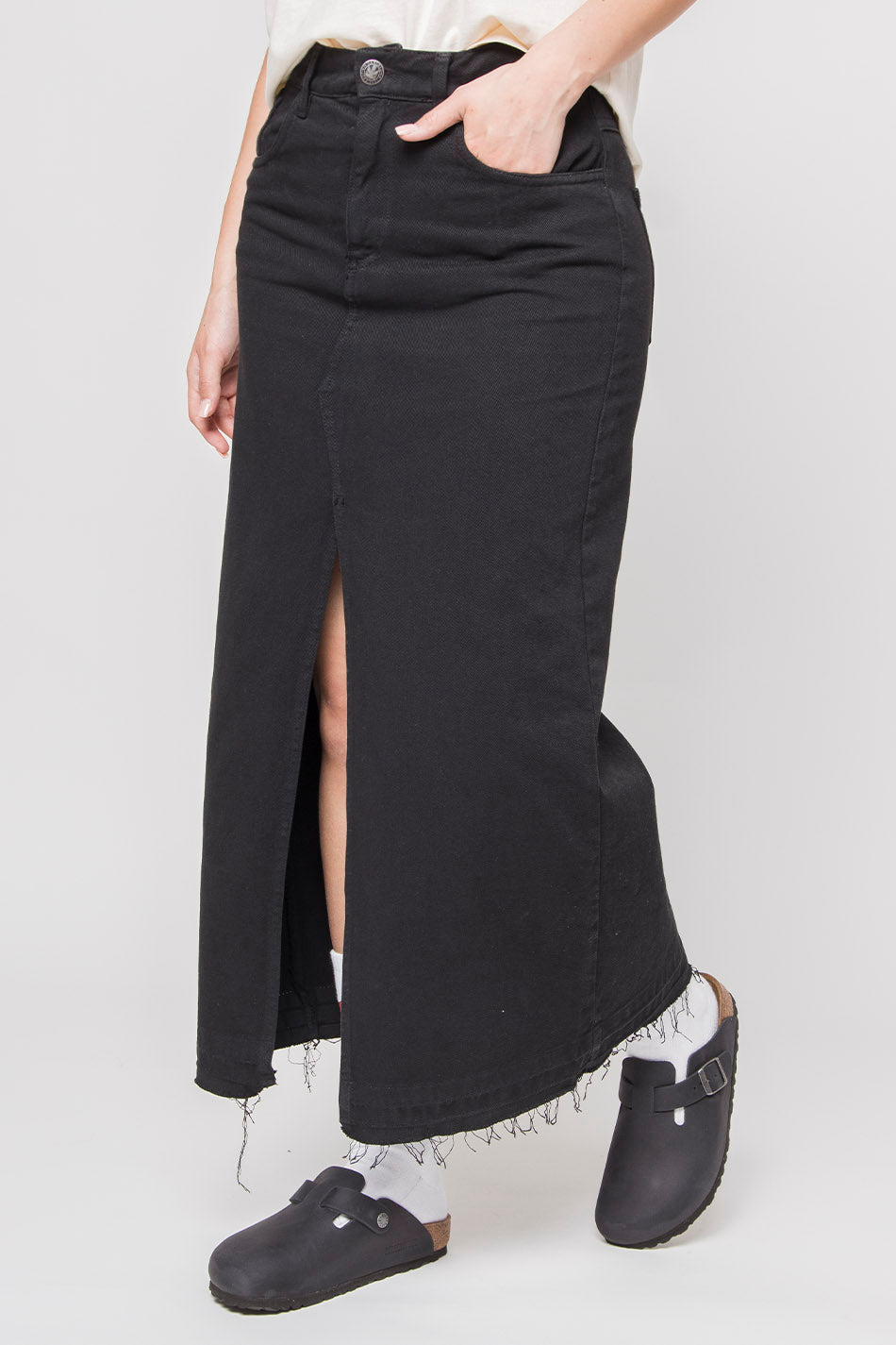 Langer schwarzer Jeansrock