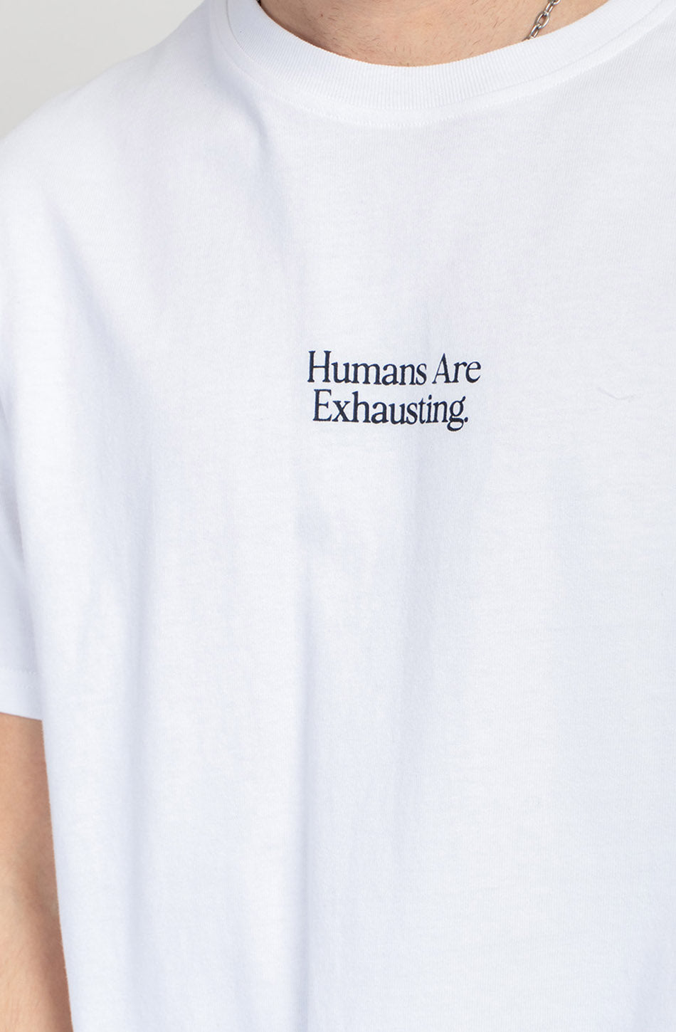 Menschen sind anstrengend – Weißes Bio-Baumwoll-T-Shirt