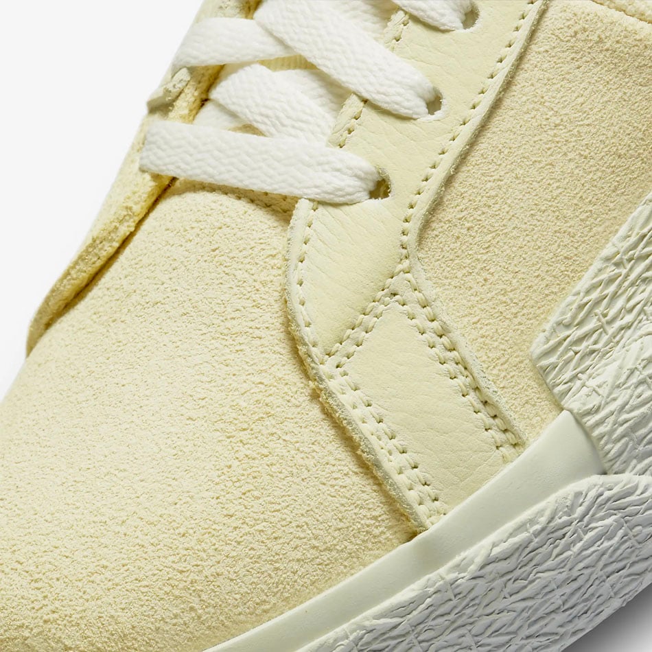 Nike SB Blazer Mid PRM Trainers