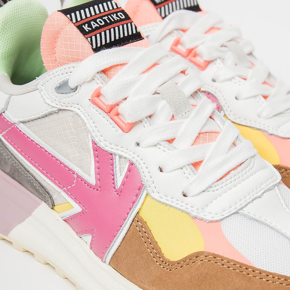 Detroit Pink Sneaker