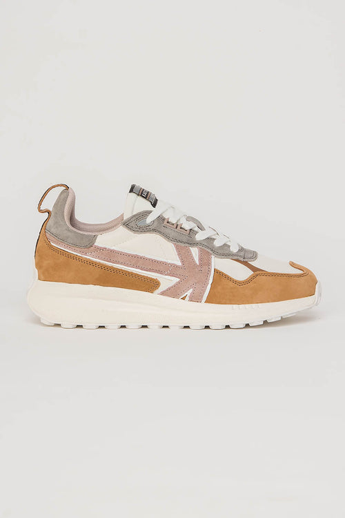 Baskets Kaotiko Retro Running Camel