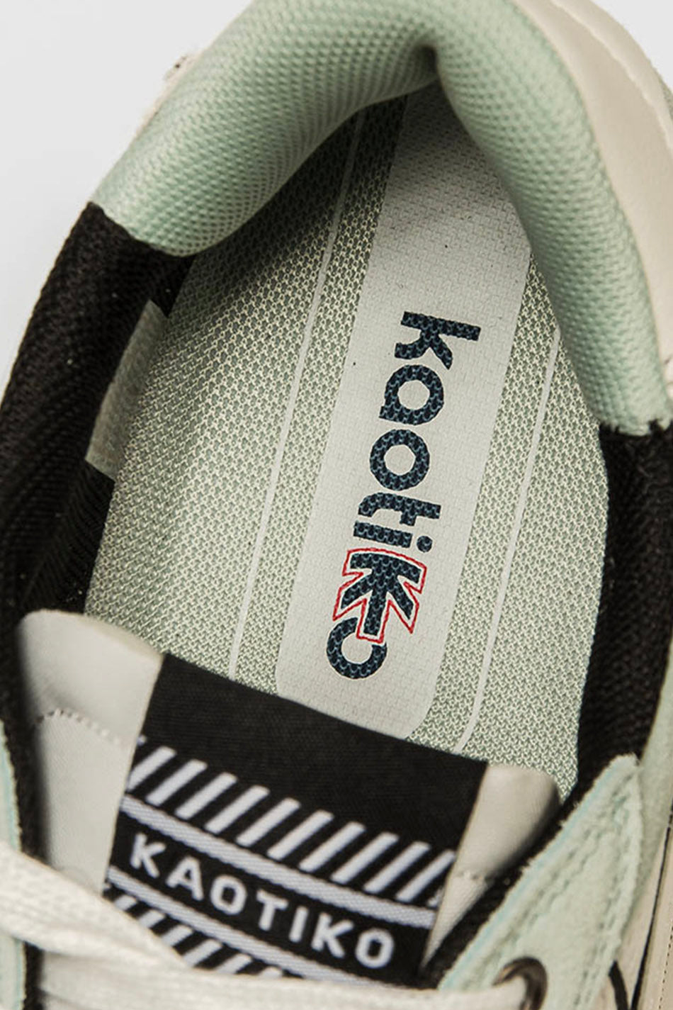 Kaotiko Boston Light Blue Sneakers