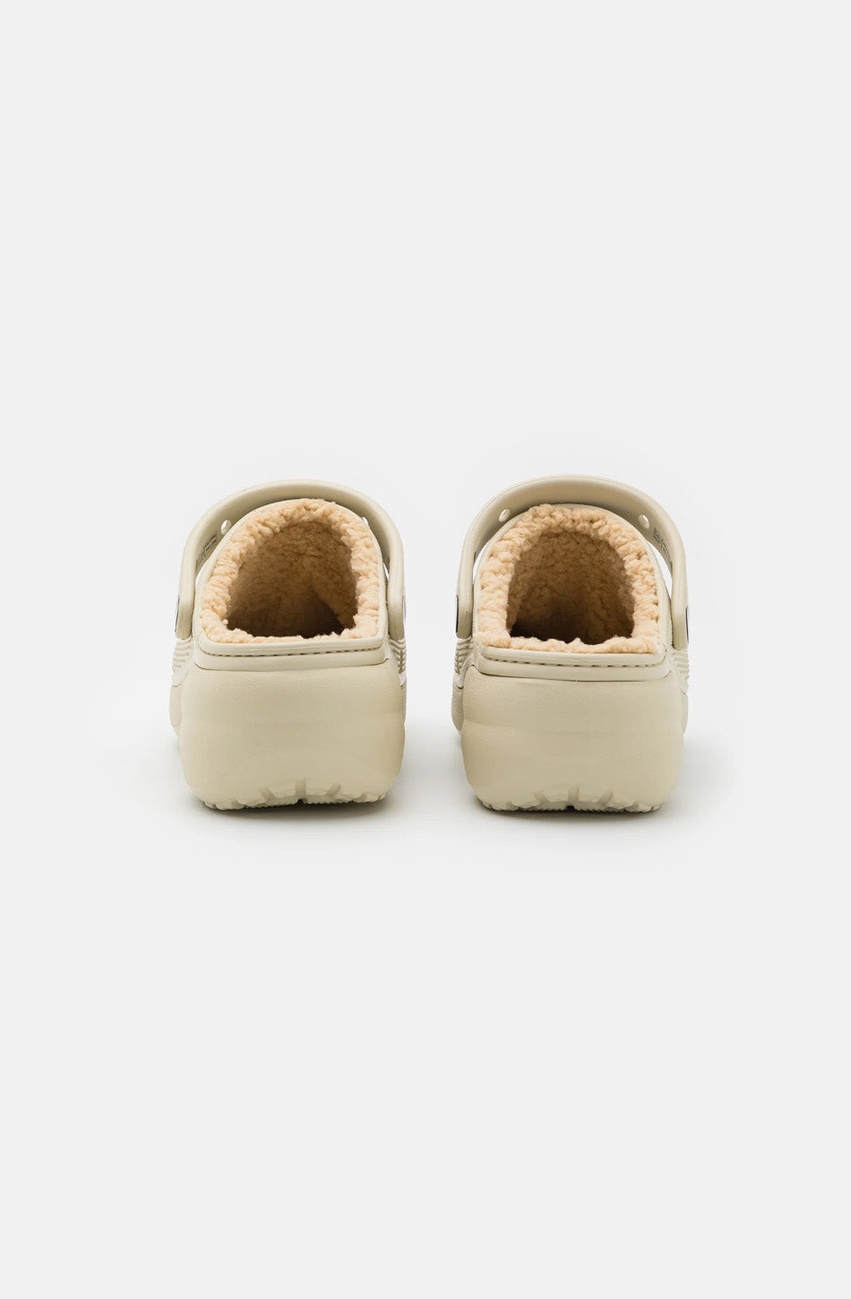 Crocs Klassische gefütterte Clogs in Knochenoptik mit Plateausohle