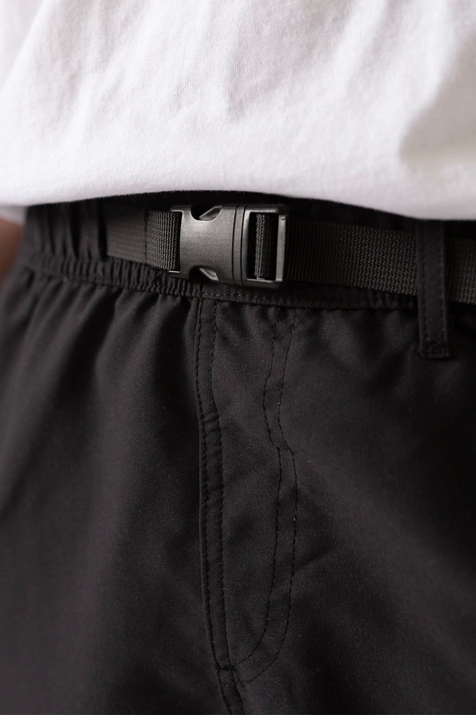 Schwarzer Badeanzug „Belt Heart Kao“.