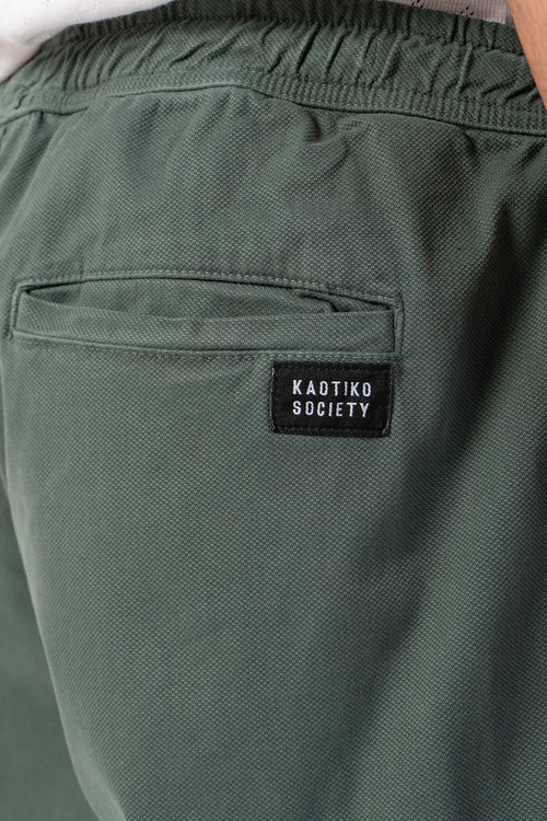 Bermuda Cargo Wide Leg Blassgrün