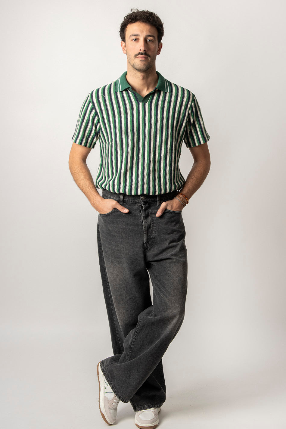 Gestreiftes Finn-Polo