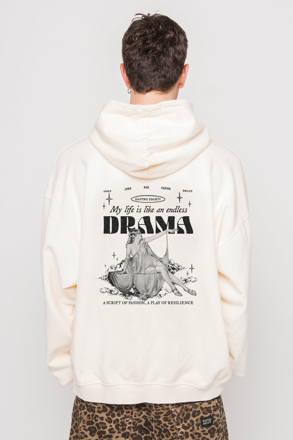 Gewaschenes Drama-Elfenbein-Sweatshirt
