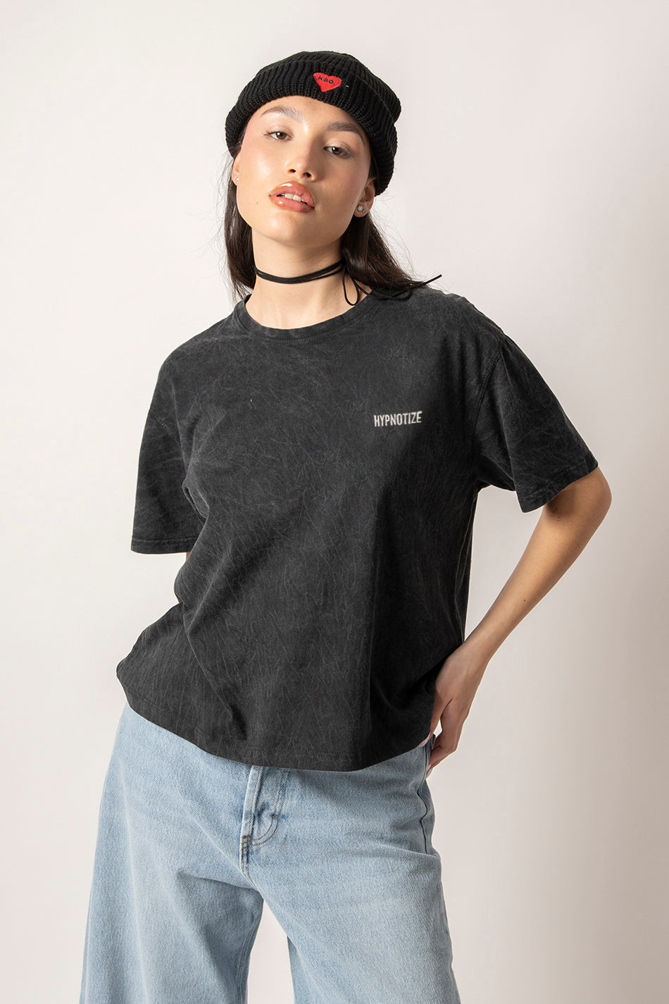 Verwaschenes schwarzes T-Shirt Hypnotize