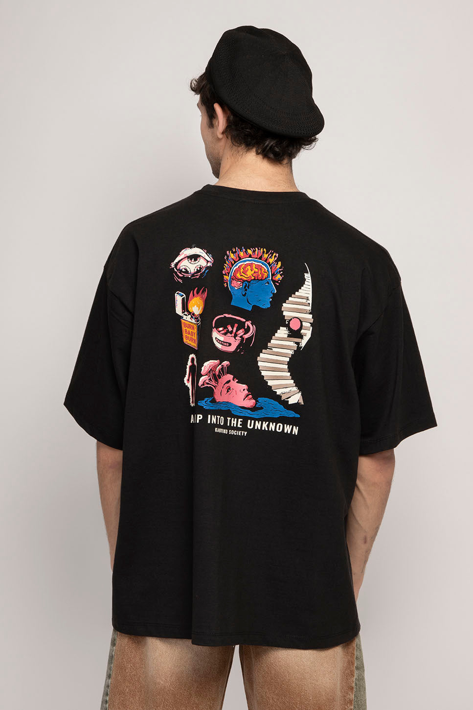 Unbekanntes Trip-T-Shirt in Schwarz