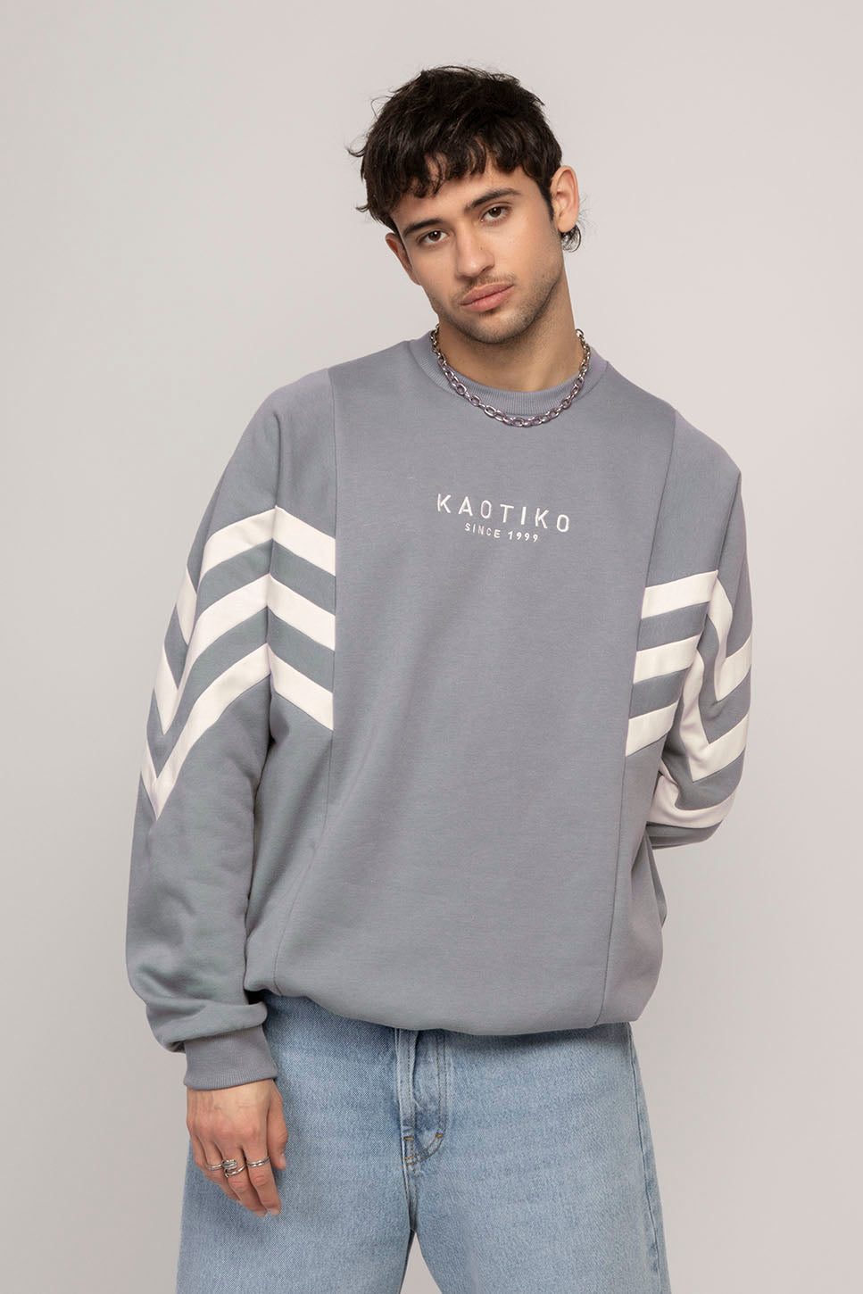 Chad Hellblaues / Elfenbeinfarbenes Sweatshirt