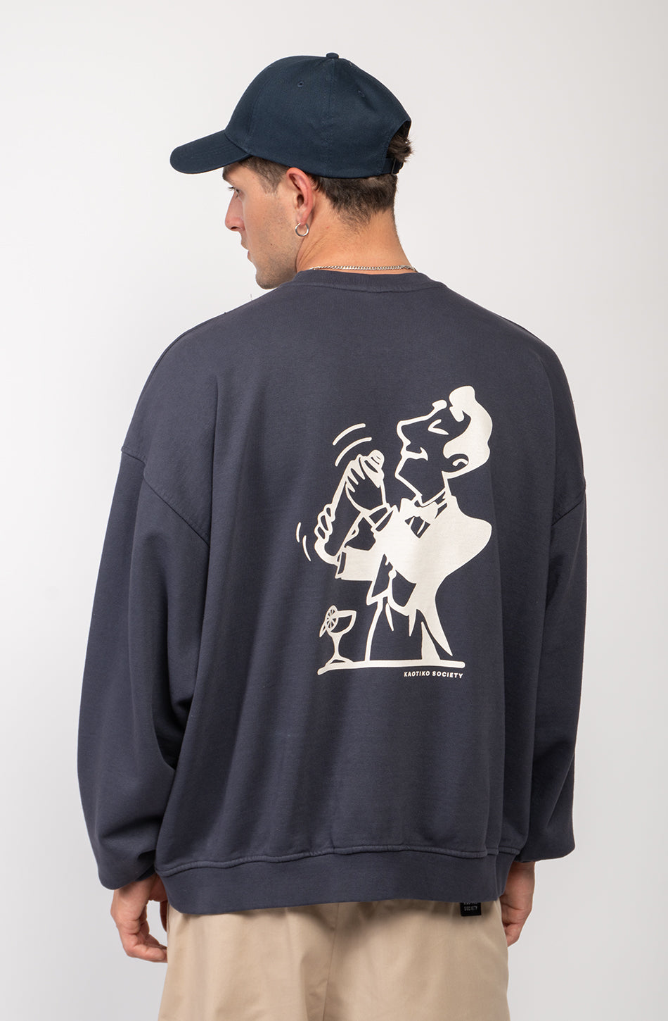 Washed Cocktail Man Marineblaues Sweatshirt