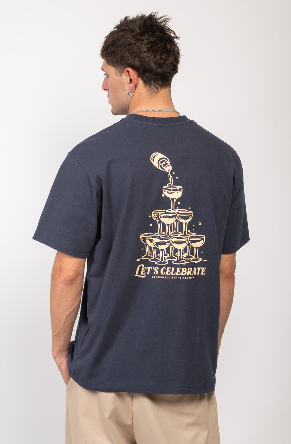 T-Shirt „Let's Celebrate“ in Marineblau