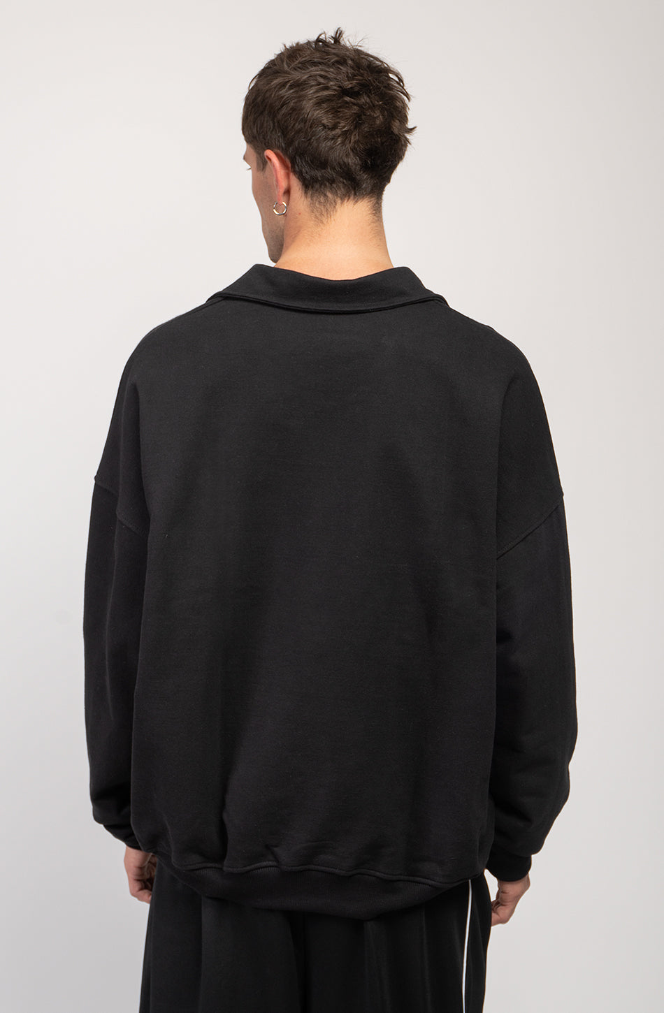 Chaos World Schwarzes Sweatshirt