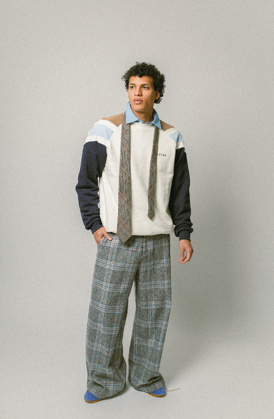 Sweat Rocco Ivory/Navy 