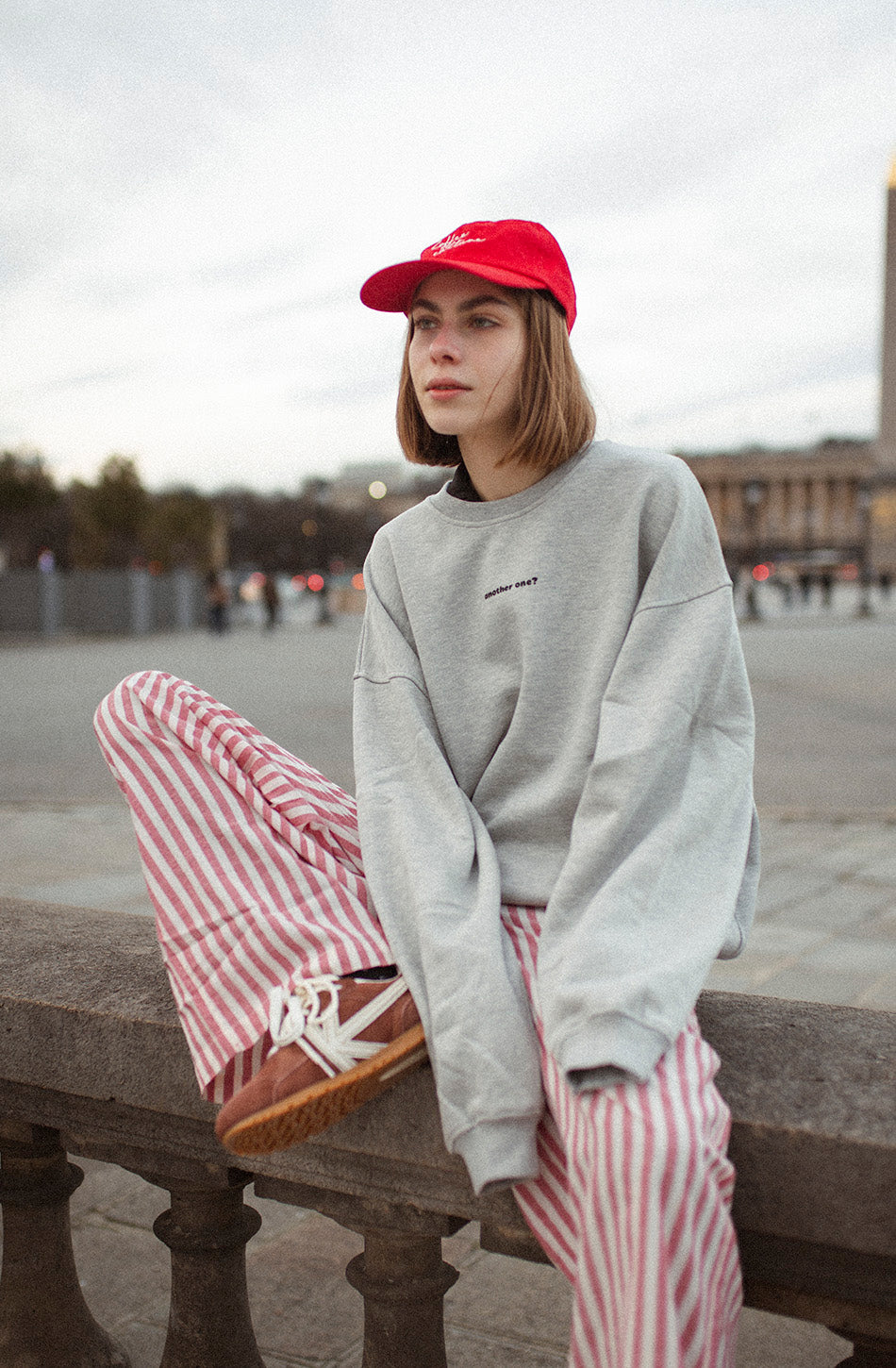 Another One Graues Sweatshirt