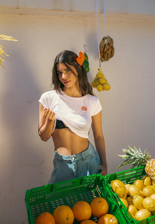 Pfingstrosenweißes T-Shirt