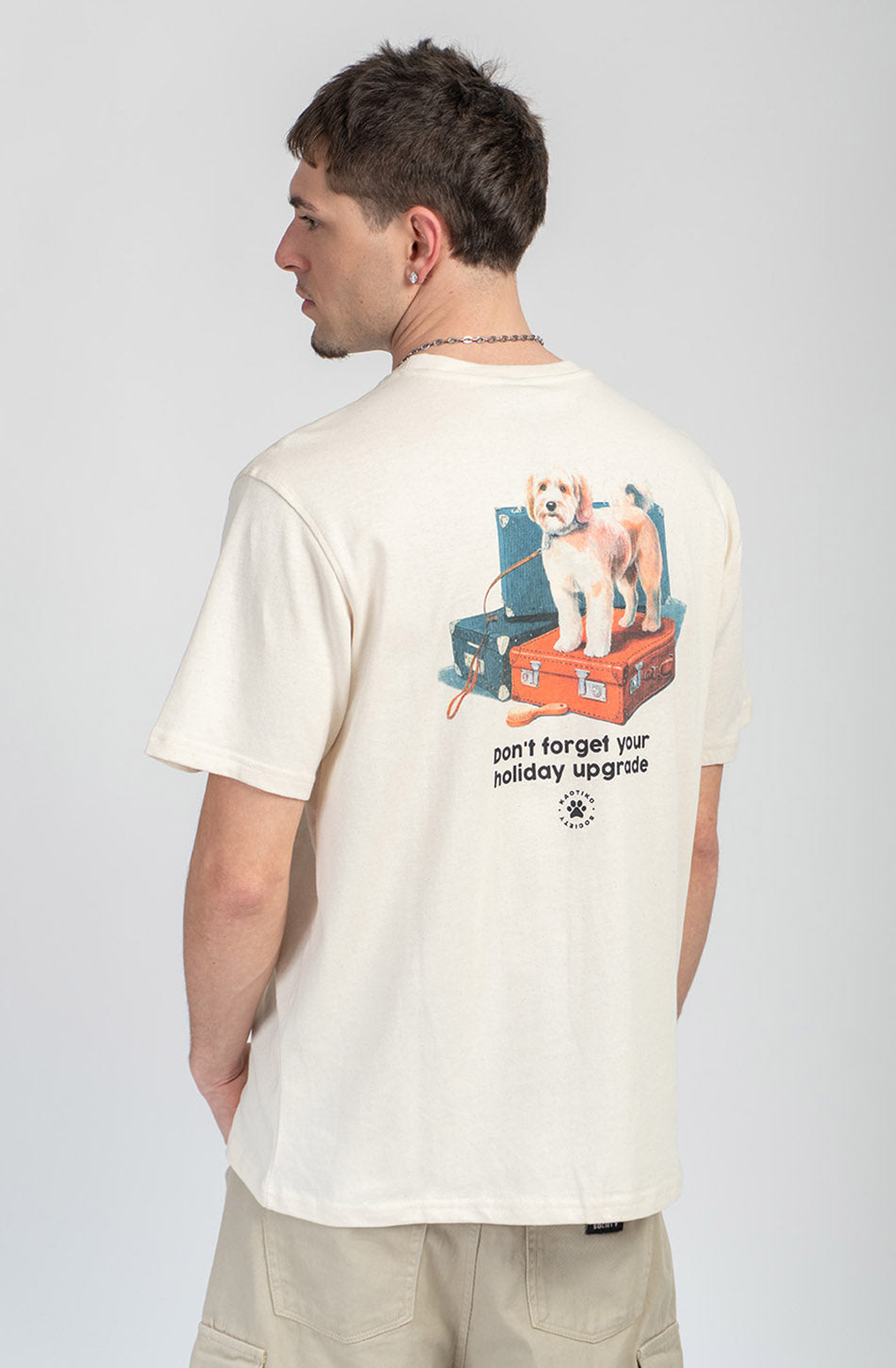 Holiday Upgrade Bio-Baumwoll-T-Shirt in Elfenbein