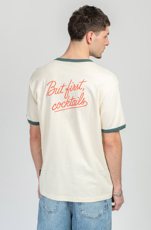 Camiseta But First Cocktails Ivory