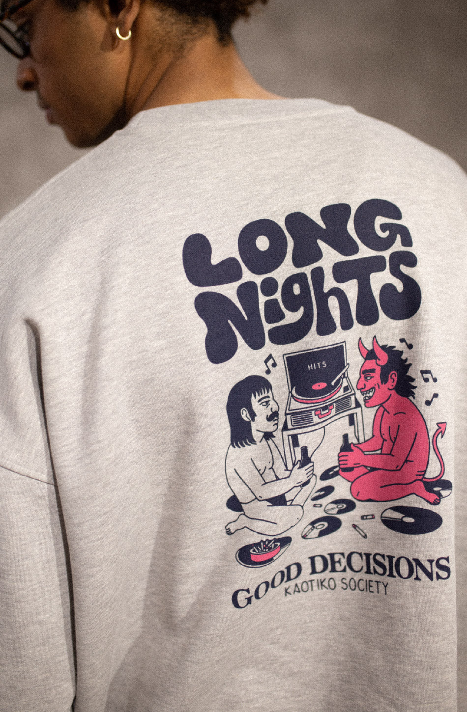Graues Sweatshirt für lange Nächte