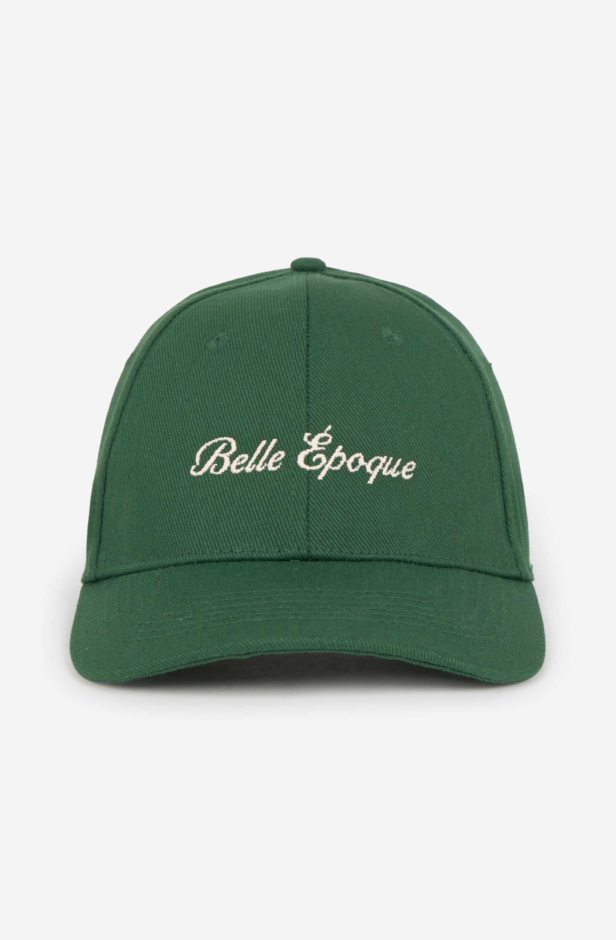 Gorra verde Kaotiko Belle Époque con visera curva y logo Belle Époque bordado en blanco.