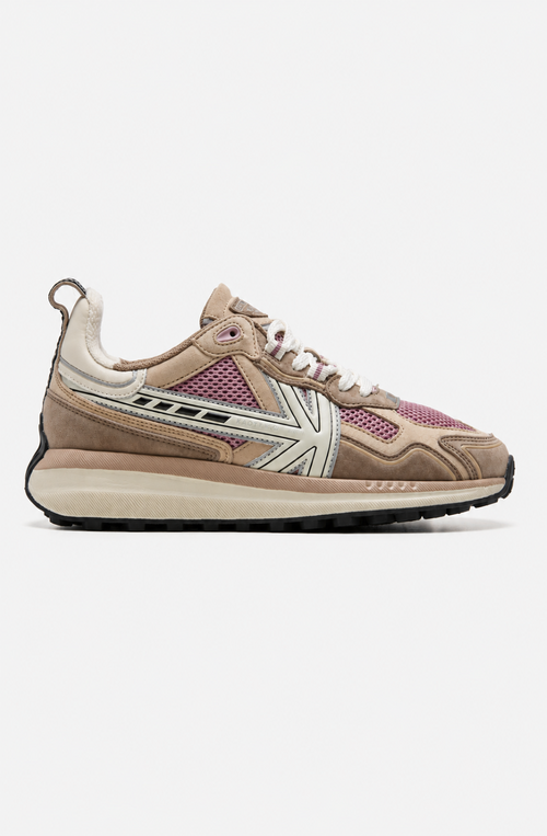 Zapatillas Kaotiko Detroit Tech Otter en tonos beige y marrón con malla rosa, detalles en blanco roto, logo lateral y suela elevada.