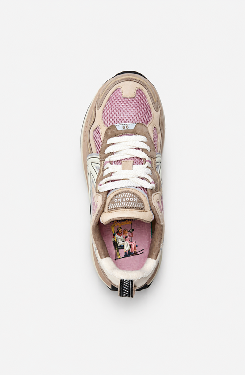 Zapatillas Kaotiko Detroit Tech Otter en tonos beige y marrón con malla rosa, detalles en blanco roto, logo lateral y suela elevada.