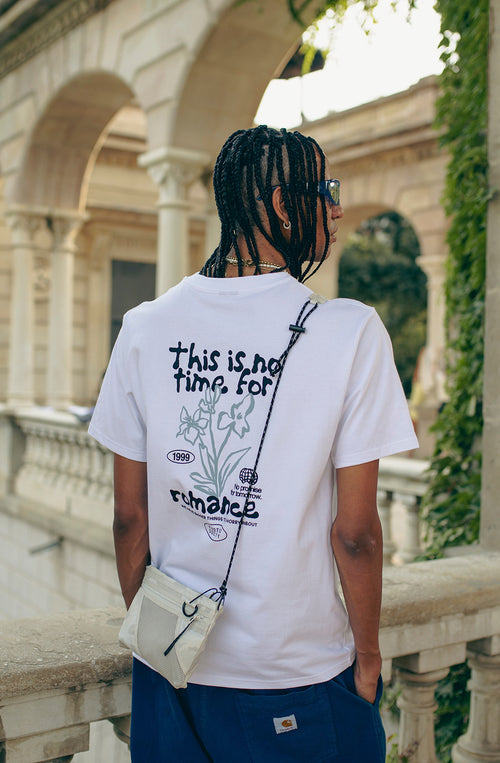 Camiseta Regular This Is No Time Organic White