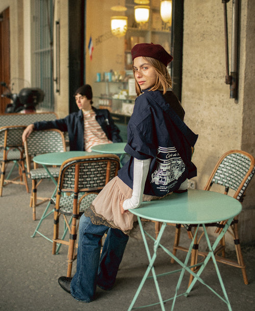  Colección Coffee Culture Kaotiko. Siluetas relajadas y estilo parisino. Un uniforme diario para la ciudad.