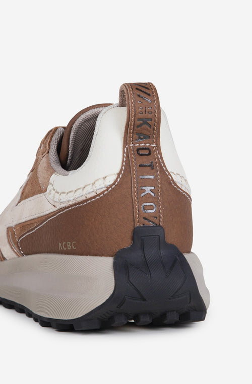 Kaotiko Artisan Samt-Haselnuss-Sneaker