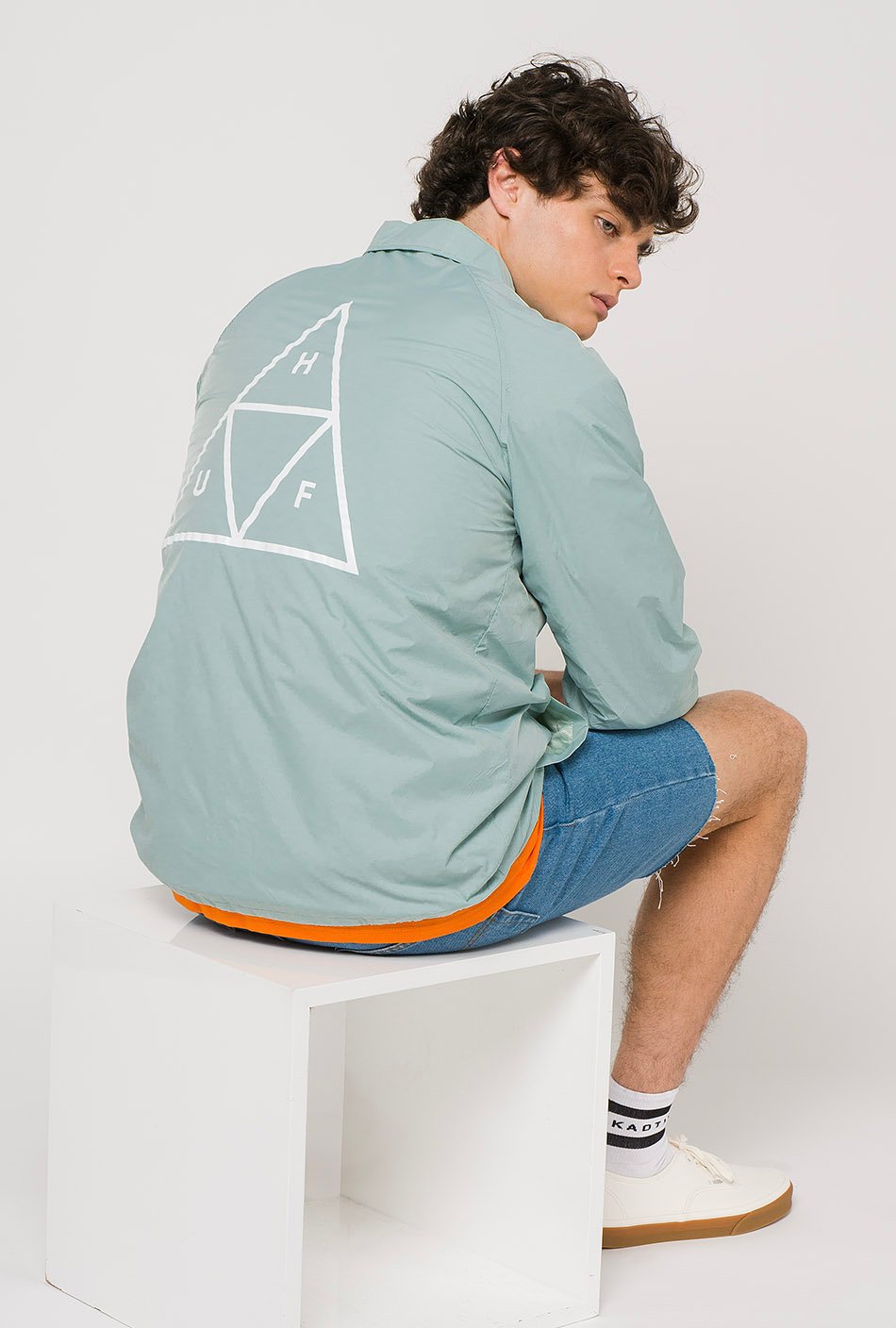 Huf Essential Coach Harbor
