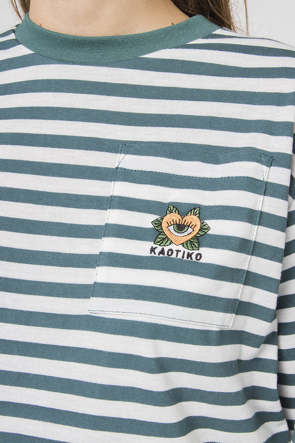 Camiseta Green Striped Heart