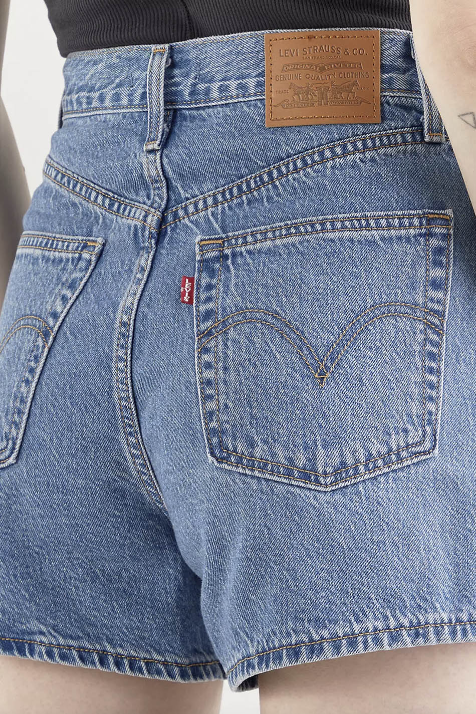 Short ample Levi's