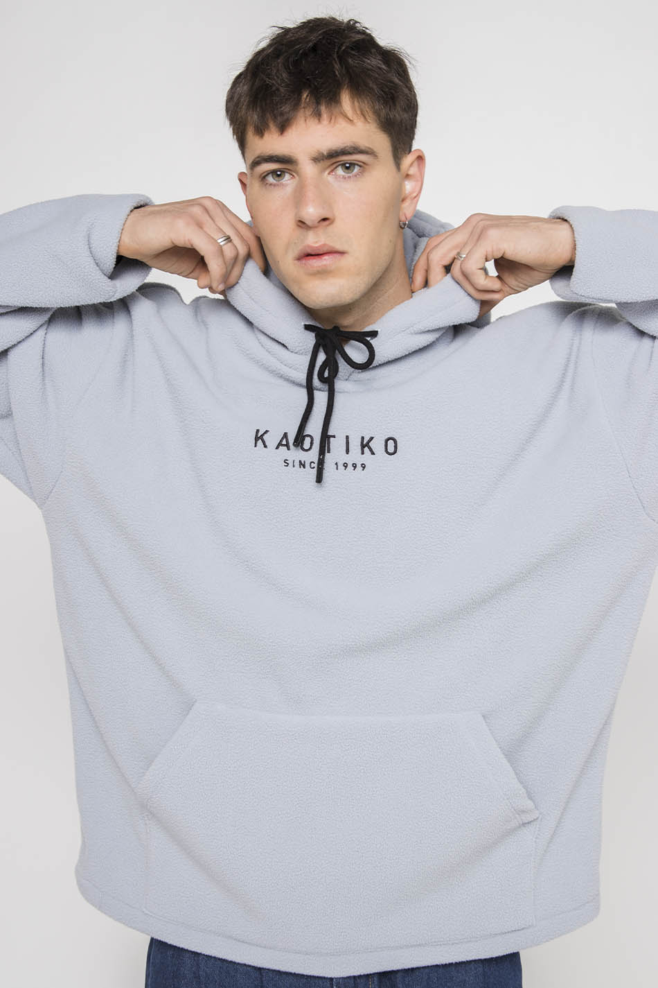 Graues Kapuzenfleece