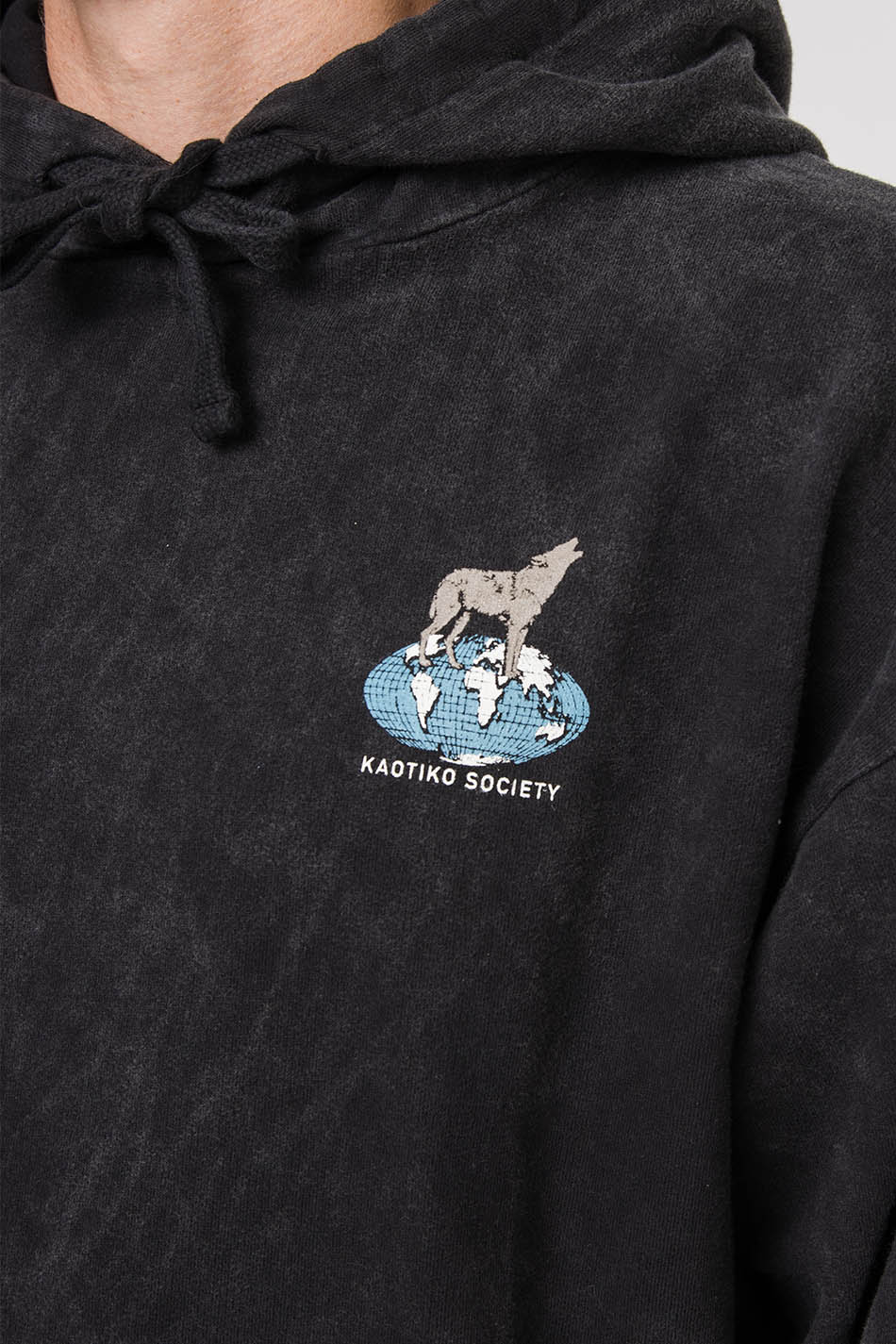 Howling Wolves Washed Sweatshirt