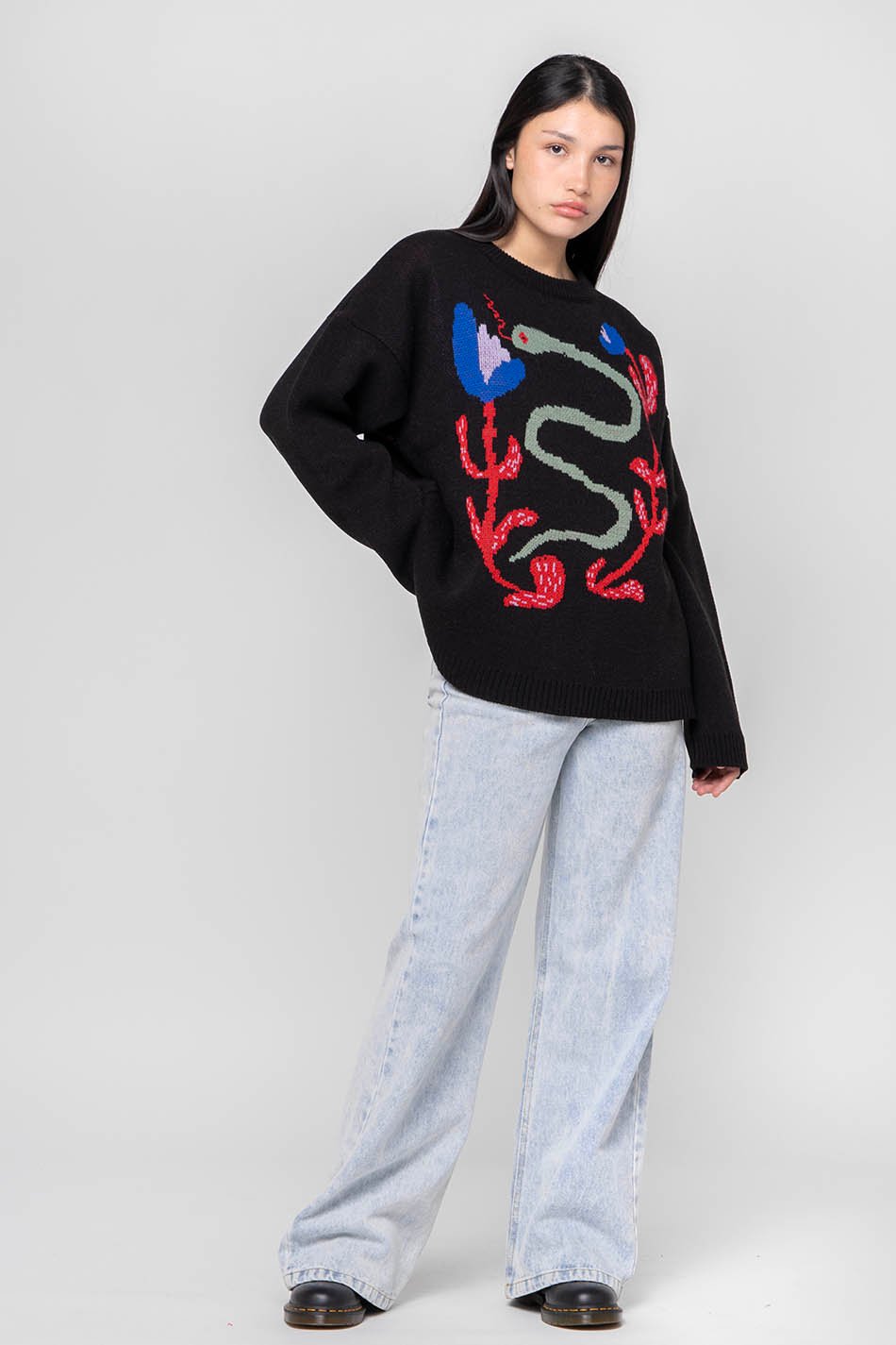 Black Flowers Snake Jumper