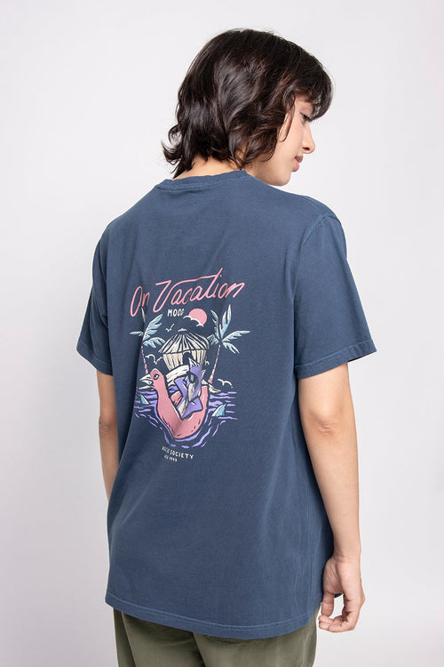 Washed T-Shirt On Vacation Navy